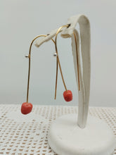 Carica l'immagine nel visualizzatore di Gallery, Orecchini gold plated CORALLO 37 s