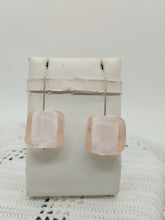 将图片加载到图库查看器,Orecchini vetro QUADRO Rosa chiaro