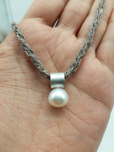 Carica l'immagine nel visualizzatore di Gallery, Collana argento e perla naturale