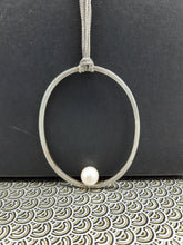 Carica l'immagine nel visualizzatore di Gallery, Collana argento e perla ARCHIMEDE
