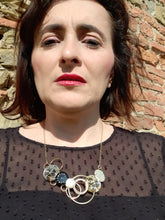 Carica l'immagine nel visualizzatore di Gallery, Collana con orologi 263