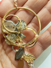 Carica l'immagine nel visualizzatore di Gallery, Collana con orologi 220