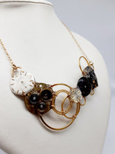 Carica l'immagine nel visualizzatore di Gallery, Collana con orologi 263