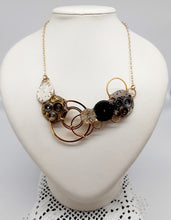 Carica l'immagine nel visualizzatore di Gallery, Collana con orologi 263