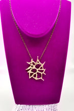 Carica l'immagine nel visualizzatore di Gallery, Collana bronzo PIZZO