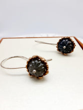 将图片加载到图库查看器,Orecchini bronzo, argento e tormalina verde
