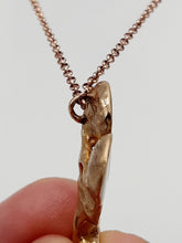 Carica l'immagine nel visualizzatore di Gallery, Collana bronzo e smalto/enamel