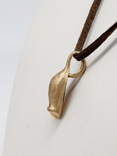 Carica l'immagine nel visualizzatore di Gallery, Collana bronzo TOPO
