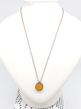 Carica l'immagine nel visualizzatore di Gallery, Collana bronzo e smalto/enamel double face
