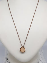 Carica l'immagine nel visualizzatore di Gallery, Collana bronzo e smalto/enamel double face