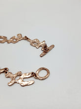 Carica l'immagine nel visualizzatore di Gallery, Collana gold plated e peridoti SEGNO