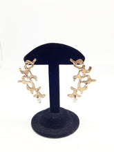 Carica l'immagine nel visualizzatore di Gallery, Orecchini gold plated  e perla