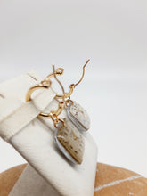 Carica l'immagine nel visualizzatore di Gallery, Orecchini con orologi e fiori VERDE 193Q