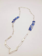 Carica l'immagine nel visualizzatore di Gallery, Collana argento, alluminio  e carta laccata