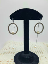 将图片加载到图库查看器,Orecchini pendolo argento e perla naturale