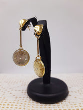 Carica l'immagine nel visualizzatore di Gallery, Orecchini con orologi GEARS 198