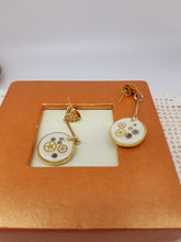 Carica l'immagine nel visualizzatore di Gallery, Orecchini con orologi GEARS 198