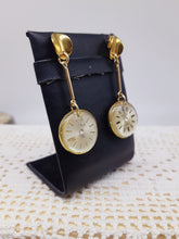 Carica l'immagine nel visualizzatore di Gallery, Orecchini con orologi GEARS 198