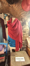 Carica l'immagine nel visualizzatore di Gallery, Stola Cashmere RED MAGENTA