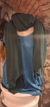 Carica l'immagine nel visualizzatore di Gallery, Stola Cashmere GREEN FOREST