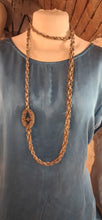Carica l'immagine nel visualizzatore di Gallery, Collana Ricamo Labradonite