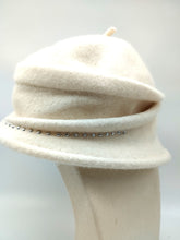 Carica l&#39;immagine nel visualizzatore di Gallery, Cappello - Winter&#39;s hat