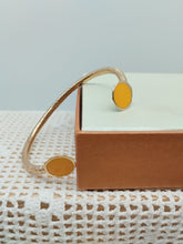 Carica l&#39;immagine nel visualizzatore di Gallery, Bracciale bronzo e smalto GIALLO