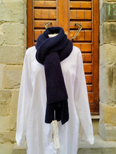 Carica l&#39;immagine nel visualizzatore di Gallery, Sciarpa Cashmere Spighe BLU NAVY