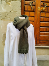 Carica l&#39;immagine nel visualizzatore di Gallery, Sciarpa Cashmere Costine GREEN ARMY