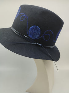 Cappello - Winter's hat BLU Dipinto a mano