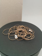 Carica l'immagine nel visualizzatore di Gallery, Collana bronzo Perla Cerchietti