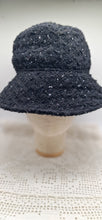 Carica l'immagine nel visualizzatore di Gallery, Cappello - Winter's hat Nero 7614