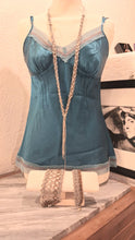 将图片加载到图库查看器，Collana Ricamo a V