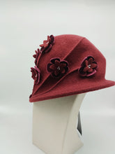 Carica l&#39;immagine nel visualizzatore di Gallery, Cappello - Winter&#39;s hat BORDEAUX