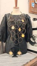 Carica l'immagine nel visualizzatore di Gallery, Collana Medaglie Gold