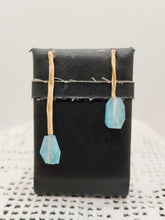 Carica l'immagine nel visualizzatore di Gallery, Orecchini ASIMMETRICI Acquamarina
