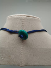 Carica l&#39;immagine nel visualizzatore di Gallery, Collana vetro Sasso Verde Pisello