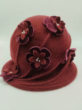 Carica l&#39;immagine nel visualizzatore di Gallery, Cappello - Winter&#39;s hat BORDEAUX