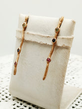 Carica l'immagine nel visualizzatore di Gallery, Orecchini Jolite, Peridoto, Rodolite AEQUOREA