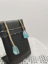 Carica l'immagine nel visualizzatore di Gallery, Orecchini ASIMMETRICI Acquamarina