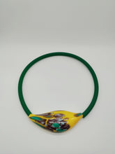 Carica l&#39;immagine nel visualizzatore di Gallery, Collana vetro GLIMMER Giallo
