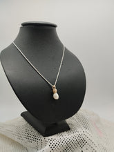 Carica l'immagine nel visualizzatore di Gallery, Collana Perla d'acqua dolce