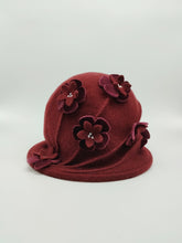 Carica l&#39;immagine nel visualizzatore di Gallery, Cappello - Winter&#39;s hat BORDEAUX