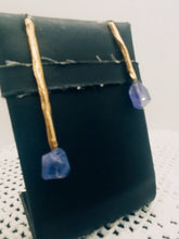 Carica l'immagine nel visualizzatore di Gallery, Orecchini ASIMMETRICI Tanzanite
