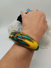 Charger l'image dans la galerie, Bracciale vetro STONE GIALLO VERDE