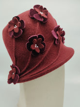 Carica l&#39;immagine nel visualizzatore di Gallery, Cappello - Winter&#39;s hat BORDEAUX