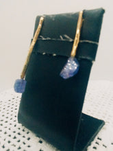 Carica l'immagine nel visualizzatore di Gallery, Orecchini ASIMMETRICI Tanzanite