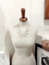 Carica l'immagine nel visualizzatore di Gallery, Collana bronzo Perla Cerchietti