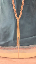 将图片加载到图库查看器，Collana Ricamo a V