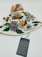 Carica l&#39;immagine nel visualizzatore di Gallery, Cappello - Winter&#39;s hat NATURALE